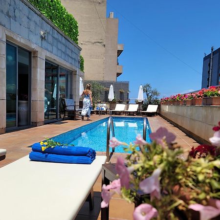 Sky Suites Beiroet Buitenkant foto