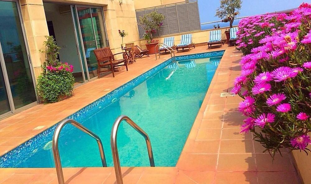 Sky Suites Beiroet Buitenkant foto