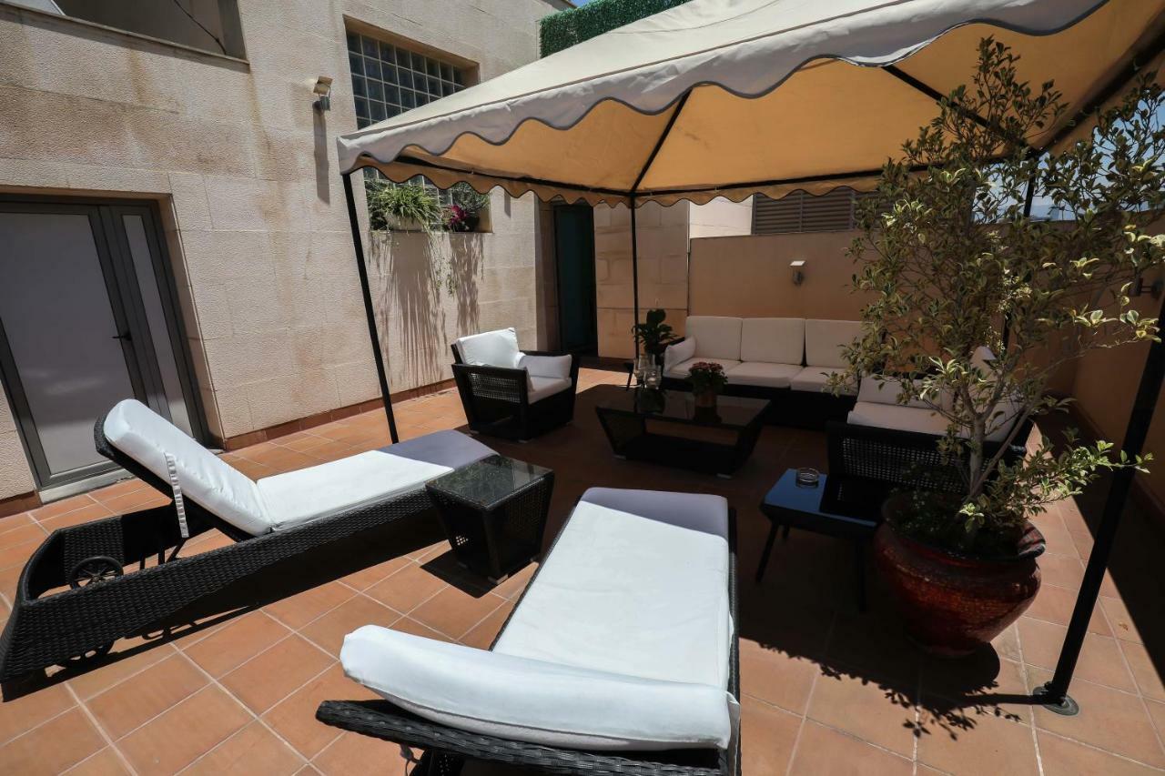 Sky Suites Beiroet Buitenkant foto
