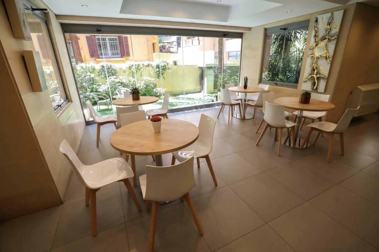 Sky Suites Beiroet Buitenkant foto